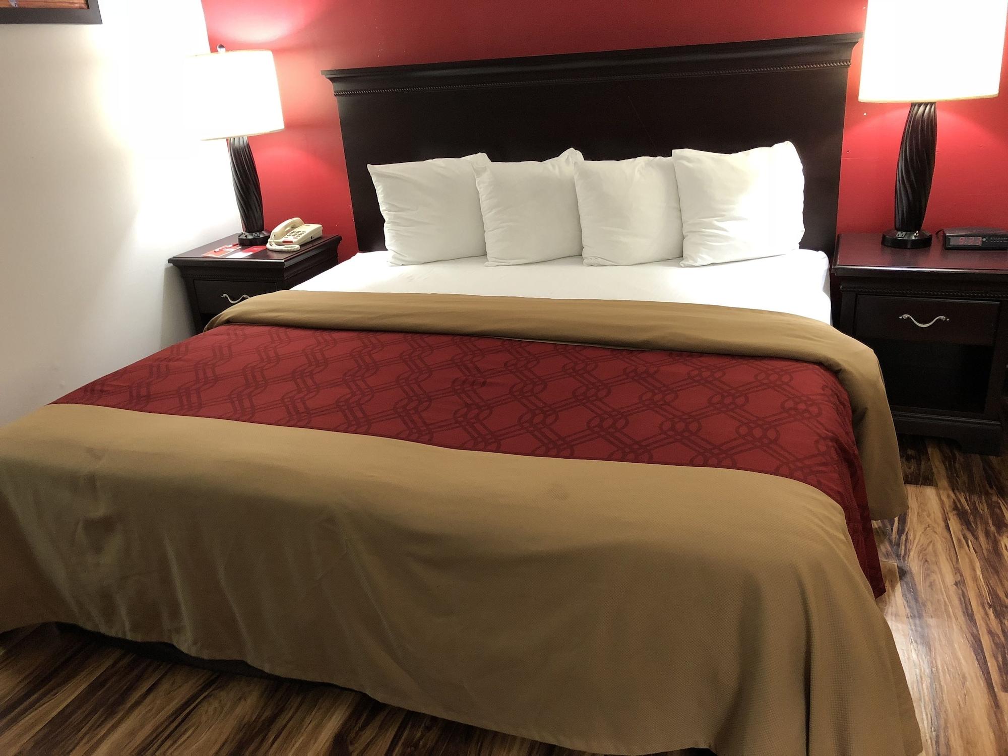 Econo Lodge Marion I-81 Екстериор снимка